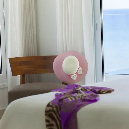 别墅 Imagine Your Family Renting This Luxury Beachfront Villa, 1541 普罗塔拉斯