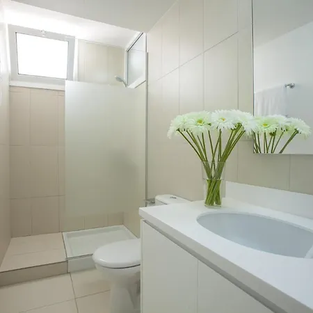 Imagine Your Family Renting This Luxury Beachfront Villa, 1541 别墅