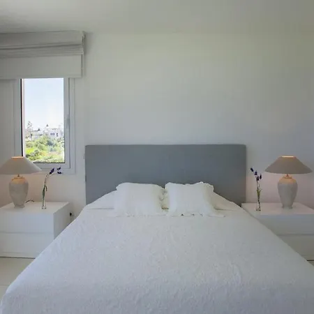 别墅 Imagine Your Family Renting This Luxury Beachfront Villa, 1541 普罗塔拉斯